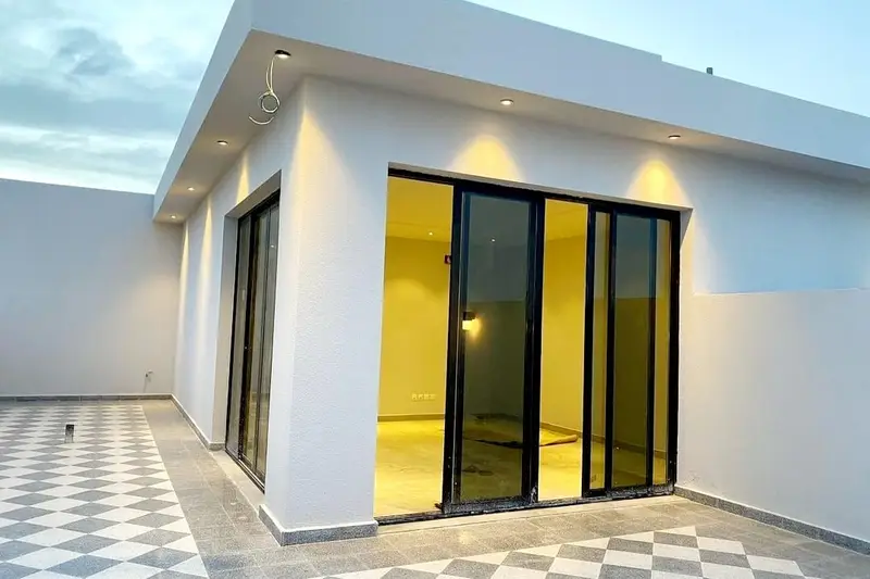 ملحق سكني في النعيرية — تنفيذ خبراء الهناجر والبناء